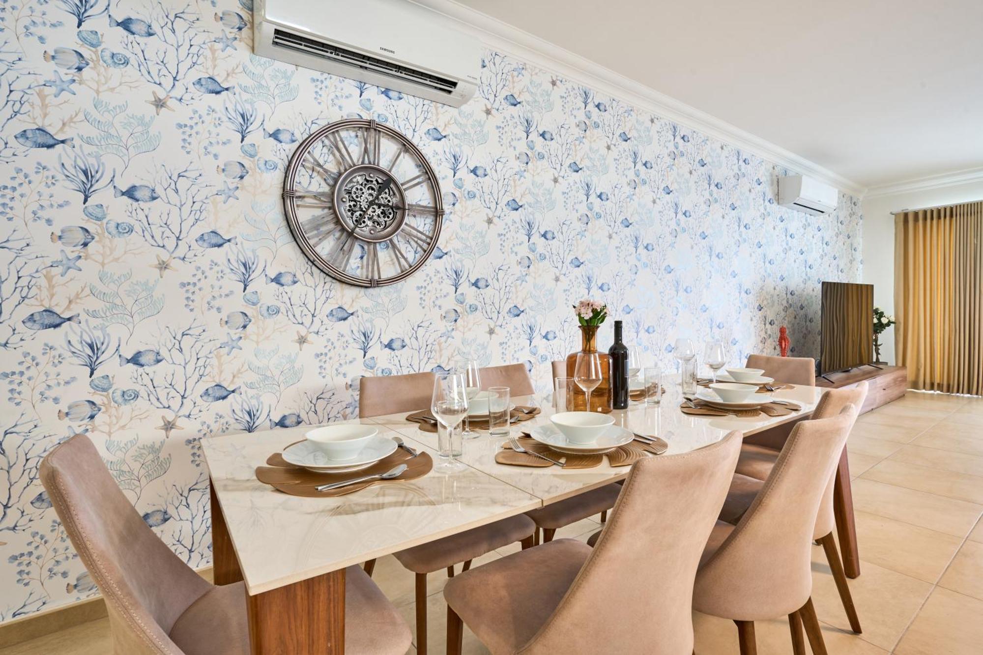 Stunning 3-Bedroom Seaview Retreat In Fort Cambridge Sliema Exterior photo